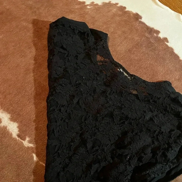 Large and XL top bundle - Picture 2 of 6